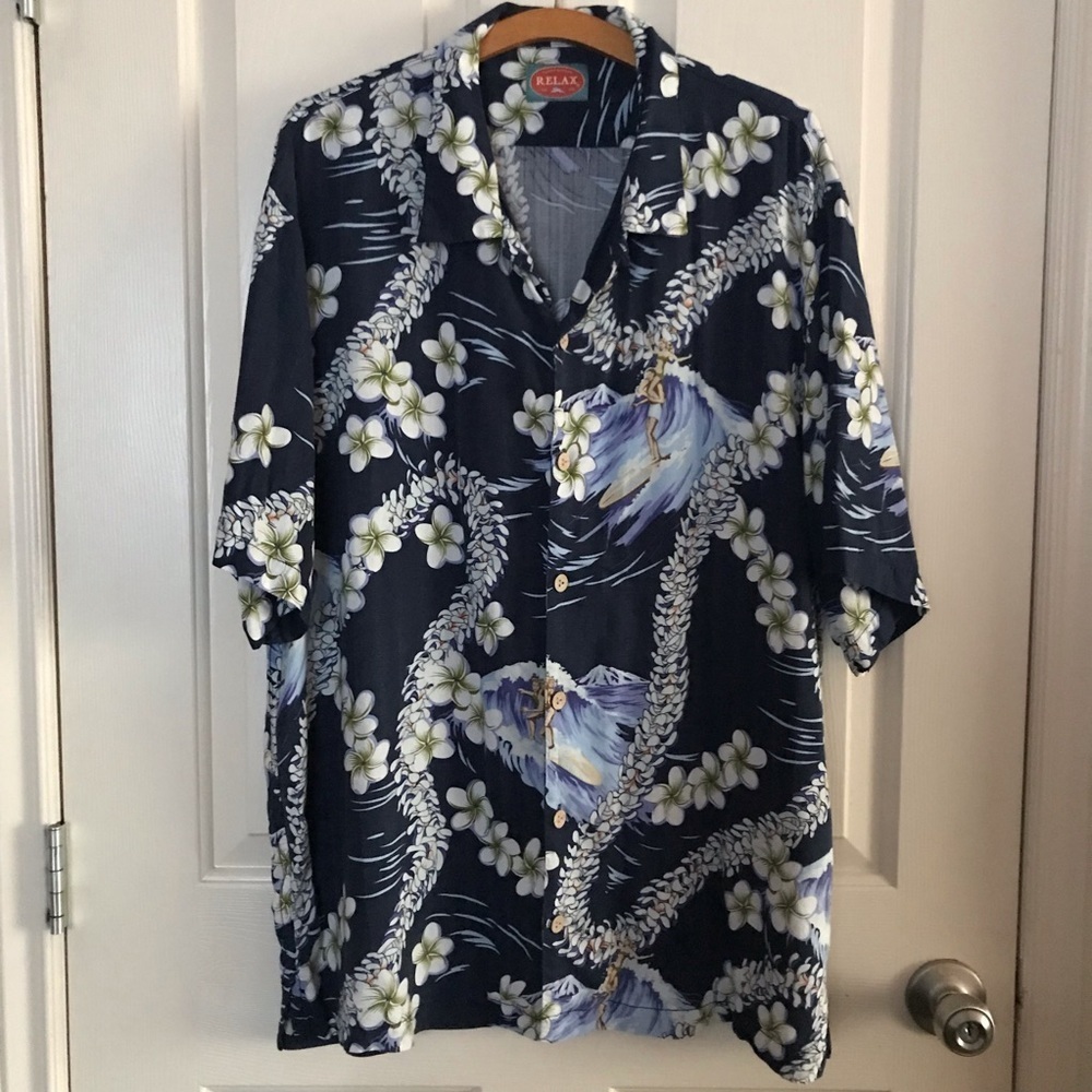 Tommy Bahama Short Sleeve Button Down Hawaiian Shirt  Floral Print Size XL